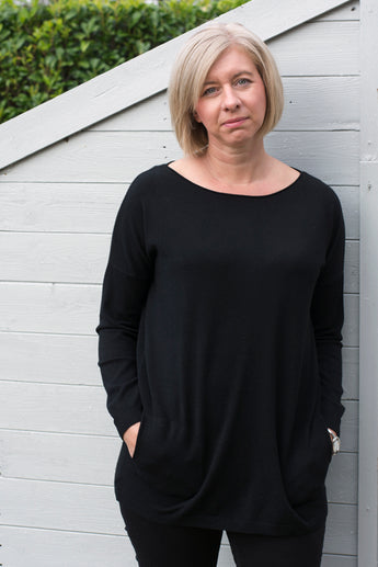 PEARL BUTTON BACK JUMPER WITH STRAIGHT HEM AND SECRET POCKETS