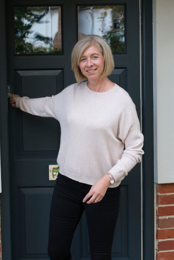 SWEATSHIRT STYLE ROUND NECK JUMPER