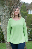 SPRING COLOURED ROUND NECK RAGLAN SLEEVED JUMPER WITH CURVED HEM