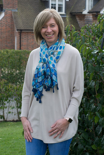 V NECK SILVER ZIP FRONT JUMPER IN 10 FABULOUS COLOURS